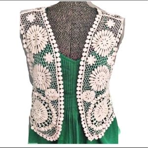 BASIL LOVE crochet vest small